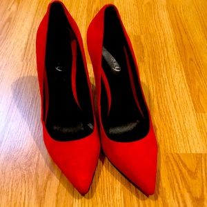 Boutique 9 Red Suede Pumps